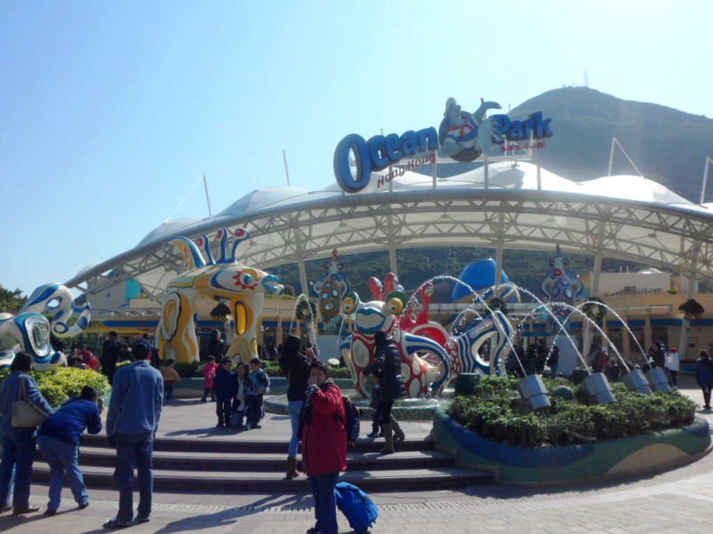 Hong Kong Trip Day 3 : Ocean Park and New Year’s Eve Countdown! – 2bearbear World Travel Blog