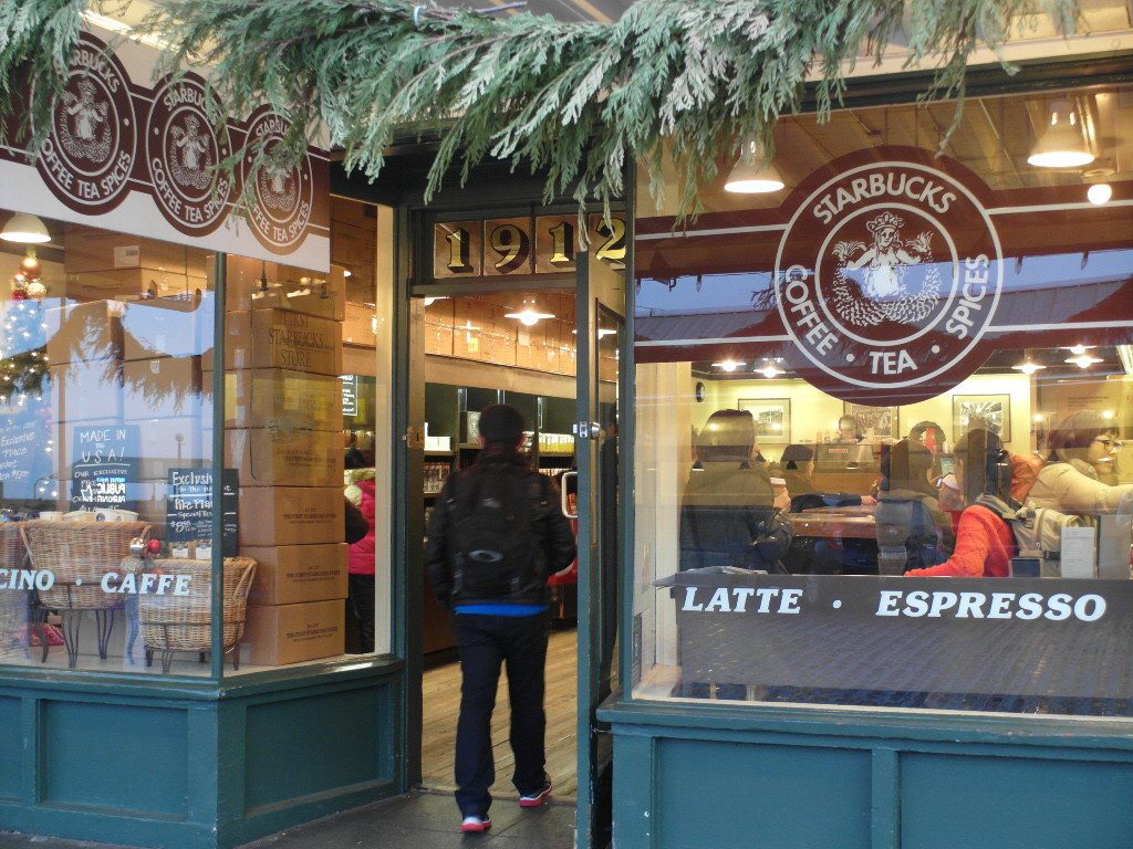 World’s first Starbucks in Seattle – Do not be confused! – 2bearbear SG