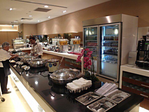 The COMPLETE Review of the Best Priority Pass Lounges at Singapore ...