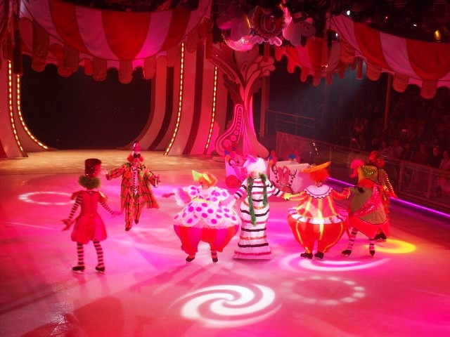 Circus on ice