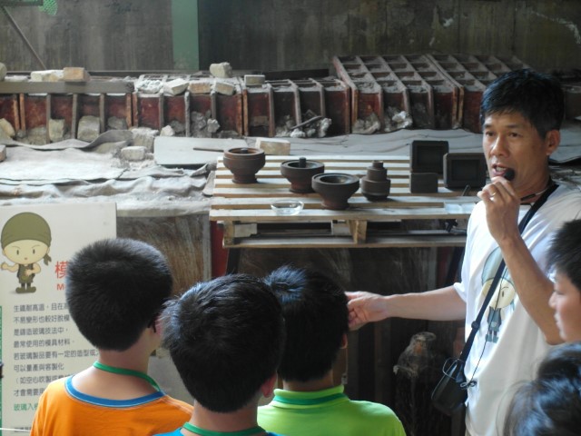 Guided Tour on glass making tools of the past