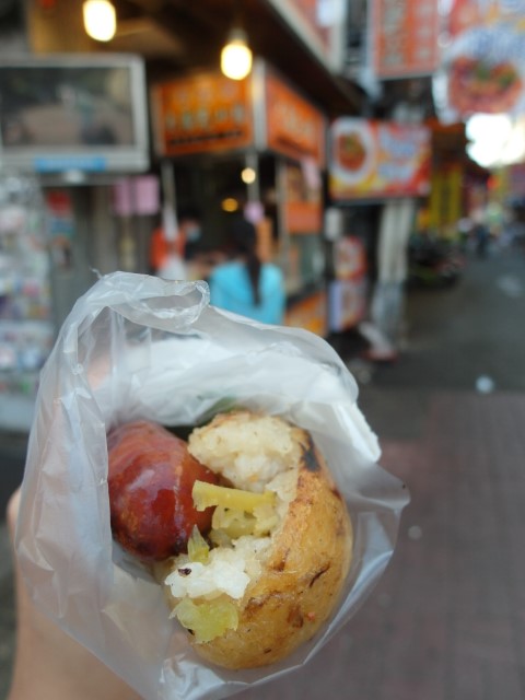 大腸包小腸 (Direct translation of Big Sausage Wrap Small Sausage) at Feng Jia Night Market