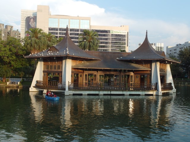 Taichung Park Lake Heart Pavilion