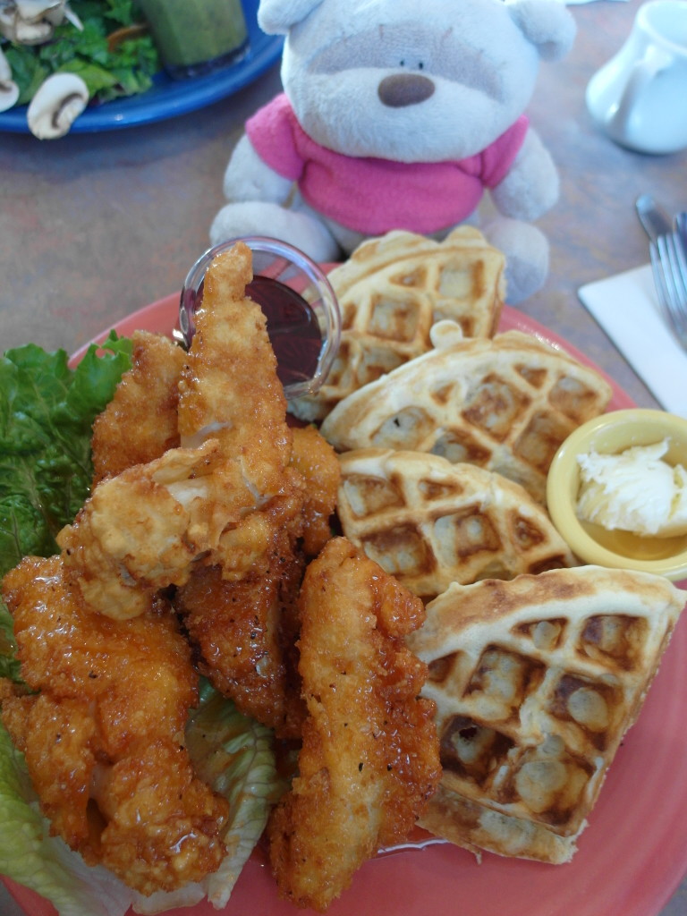 Chicken and Waffles Crest Cafe