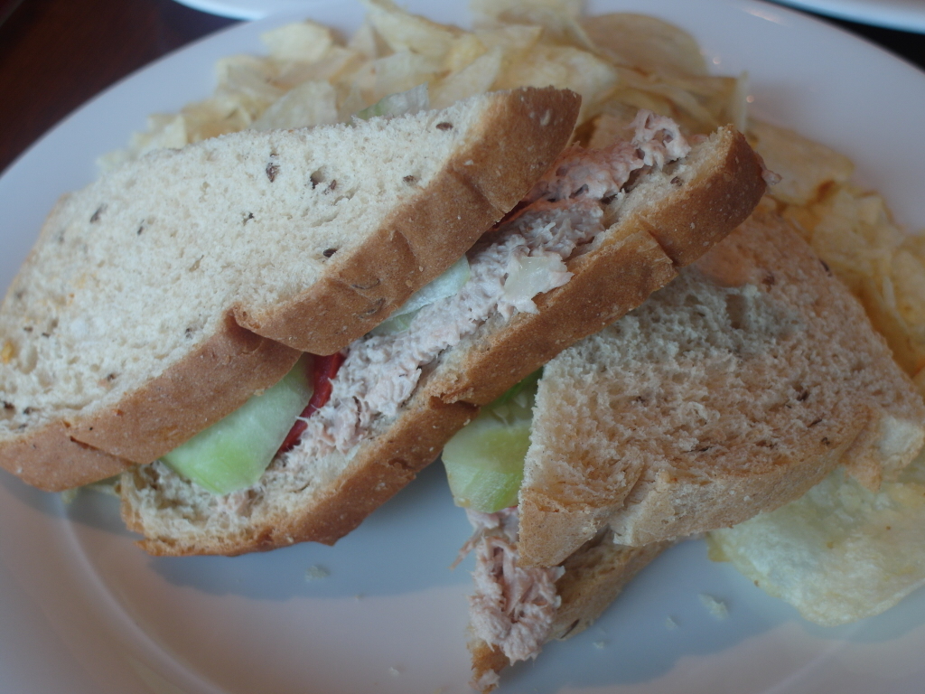 Tuna Sandwich Norwegian Jade NCL