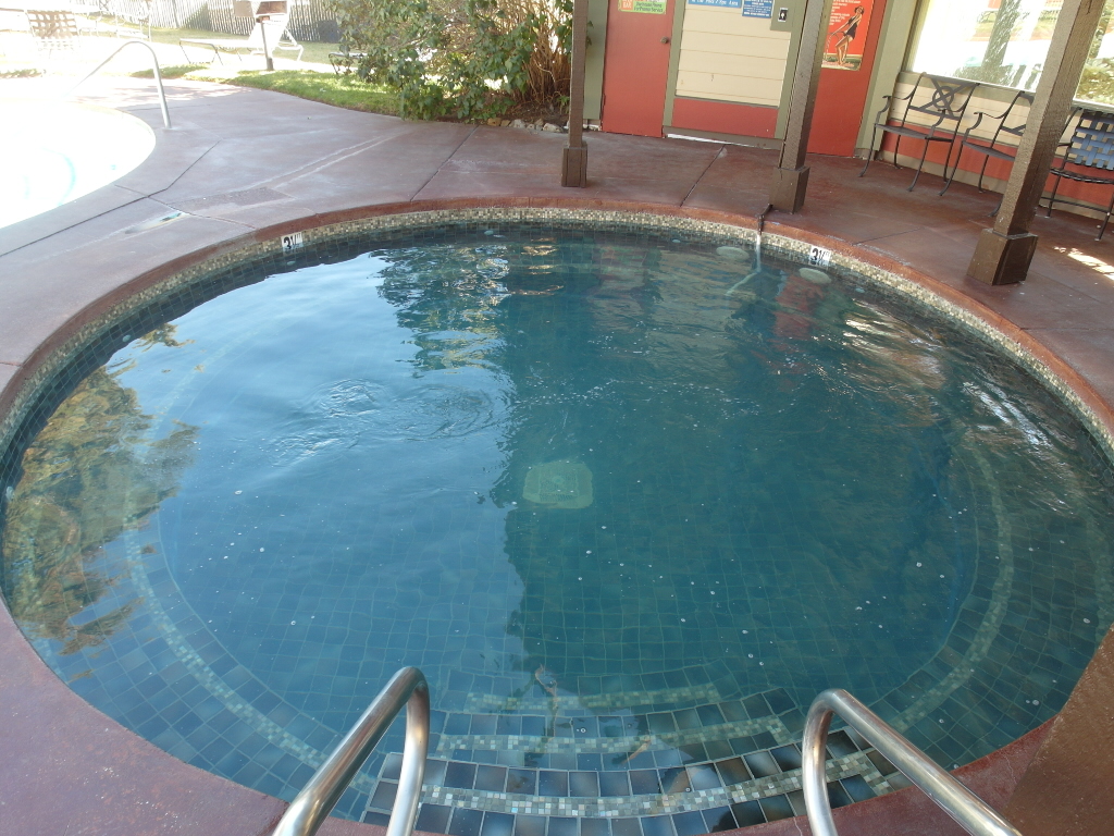 Sierra Nevada Resort & Spa Hot Tub