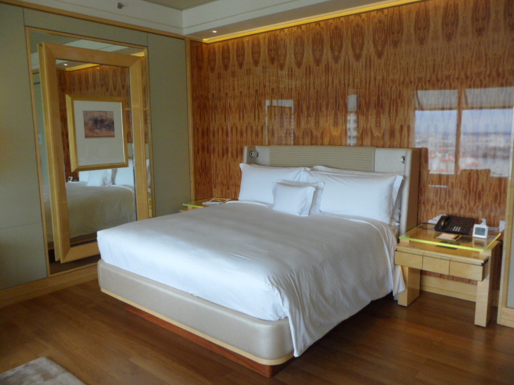 The Ritz-Carlton, Millenia Singapore Staycation