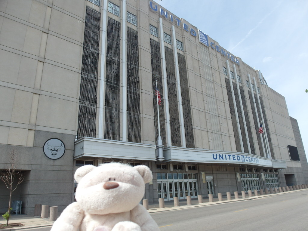 Tom @ United Center Chicago - Home of the Chicago Bulls