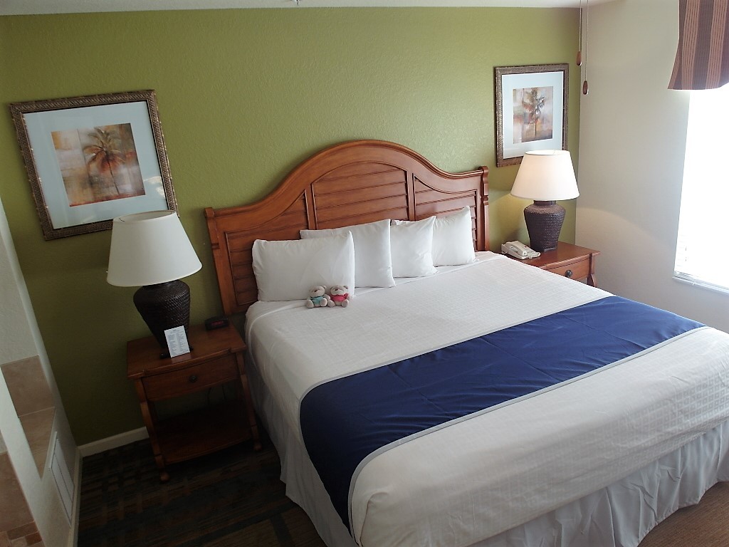 Master Bedroom 2 Bedroom Suite Lake Buena Vista Resort & Spa