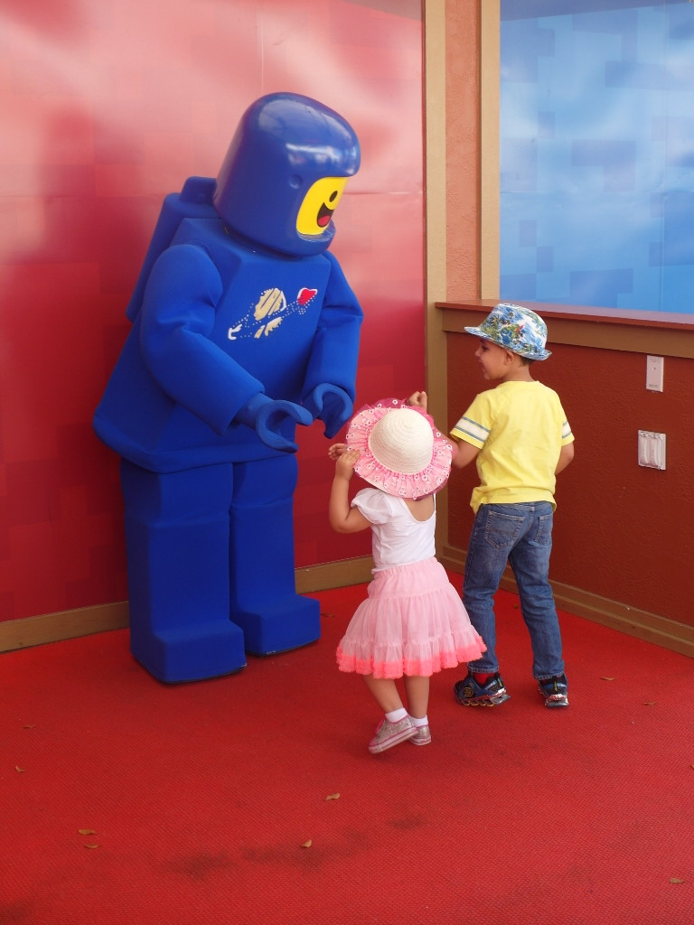 Photos With Characters: Spaceman Benny