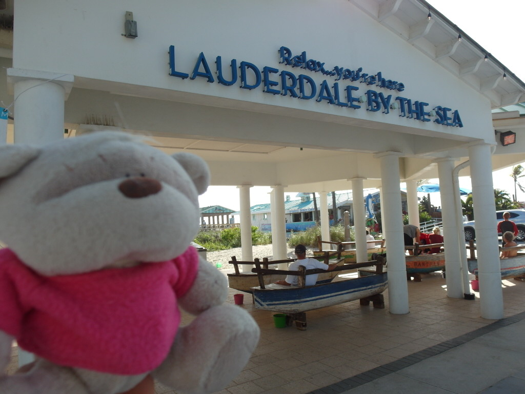 2bearbear @ Lauderdale by the Sea