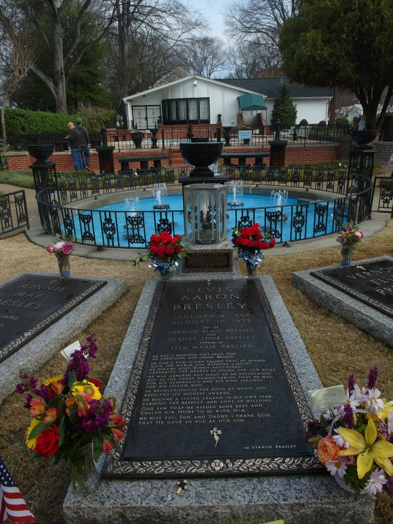 Elvis' grave at Graceland's Meditation Garden