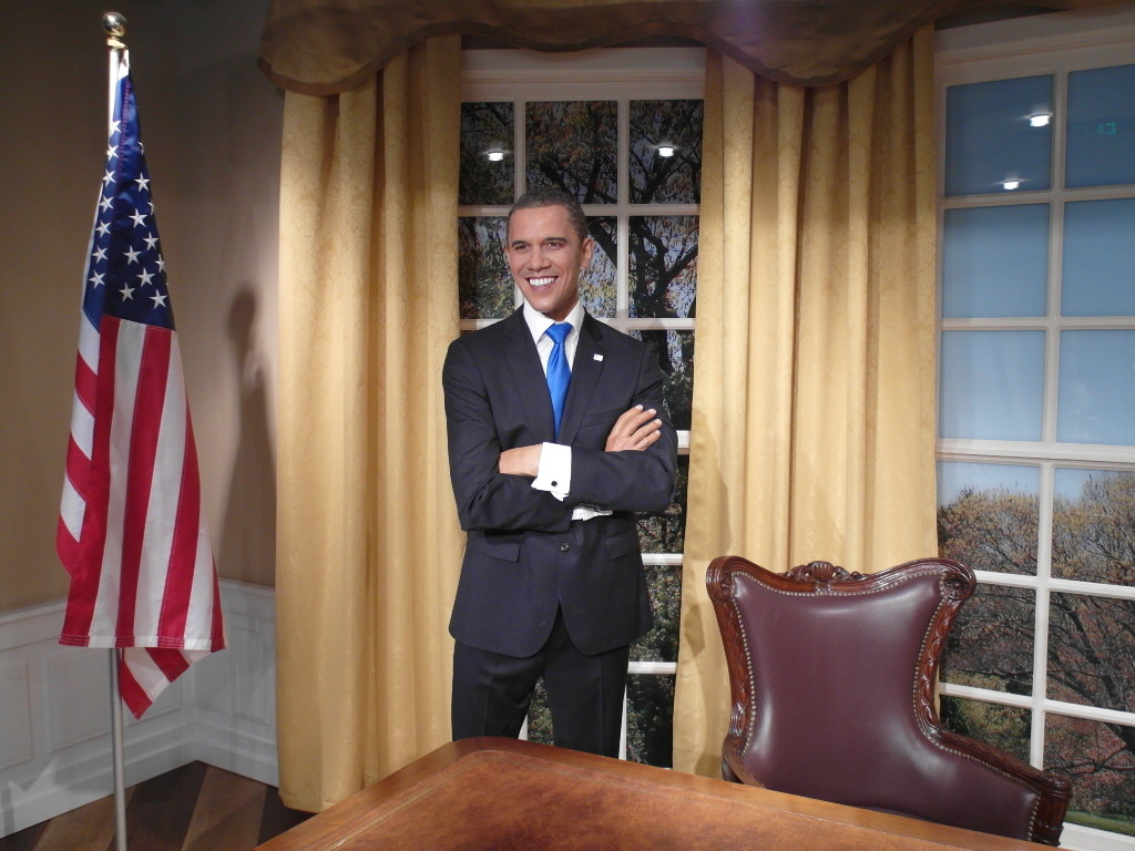 Barak Obama in the Oval Office