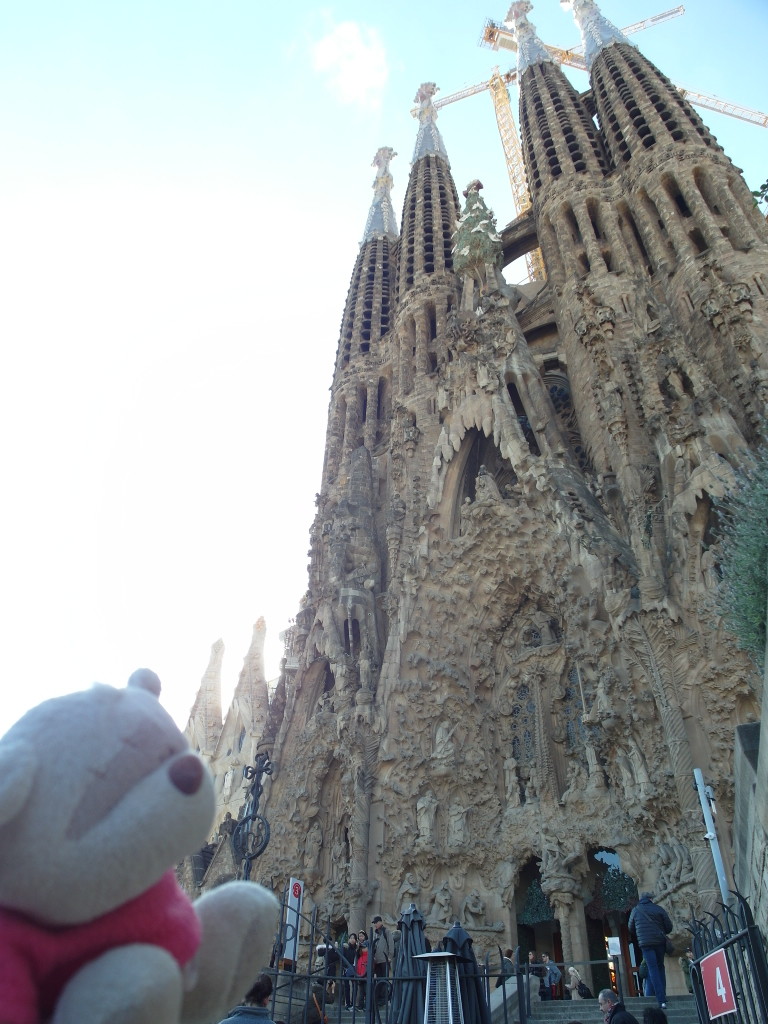 2bearbear @ La Sagrada Familia Church (by Antoni Gaudi)