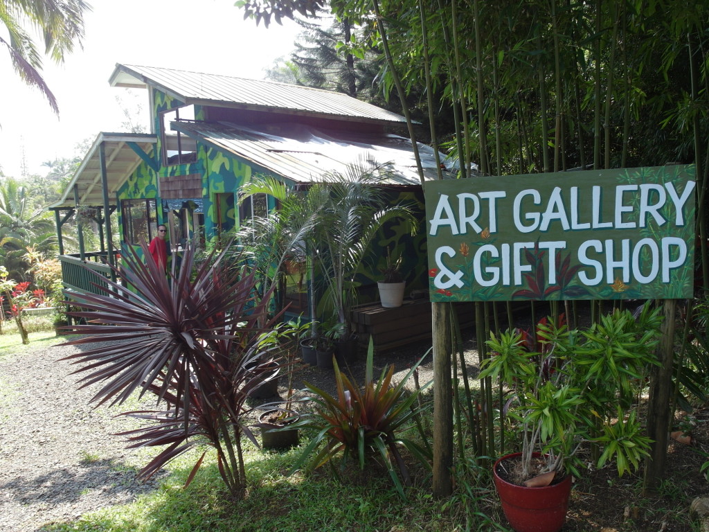 Art Gallery & Gift Shop: Maui Garden of Eden