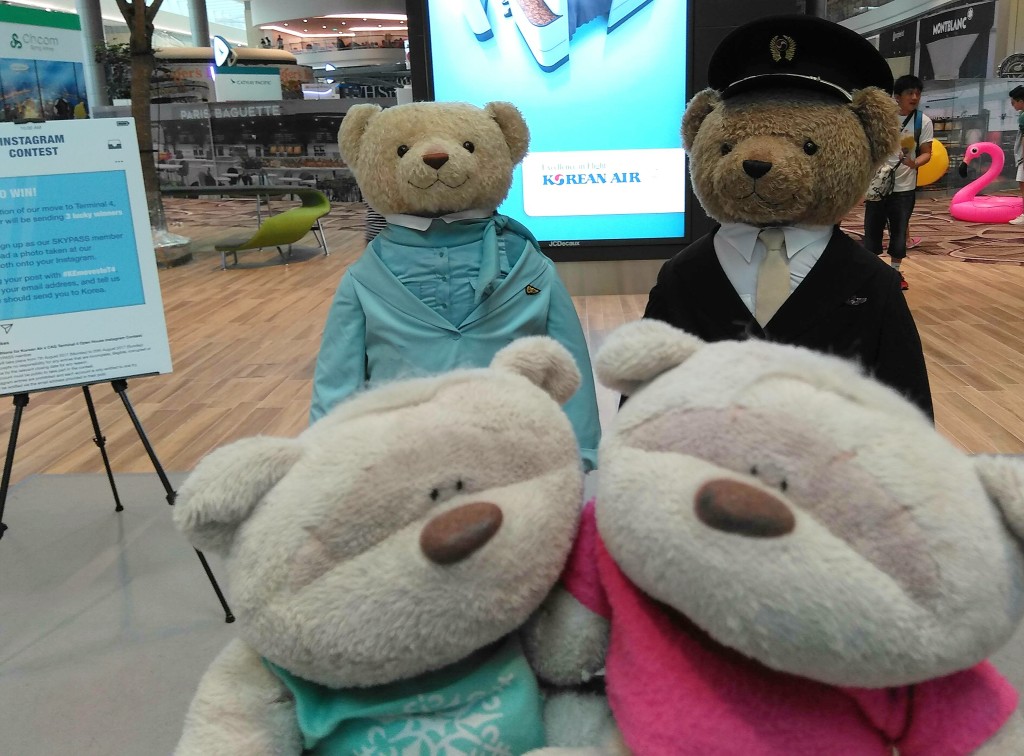 2bearbear with Korean Air Bear Mascots
