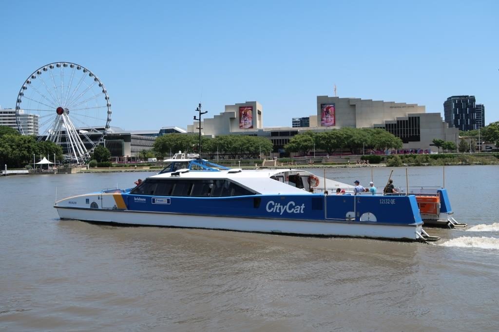 CityCat with The Wheel of Brisbane in the background