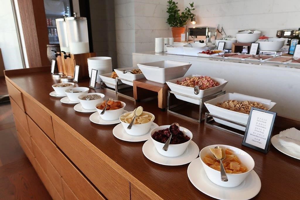 Breakfast at Hilton Busan Executive Lounge - Fruits & Cereals