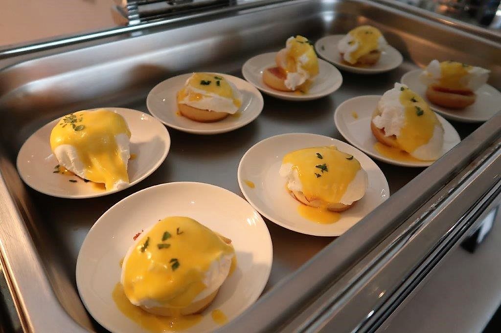 Eggs benedict for breakfast at Hilton Busan!