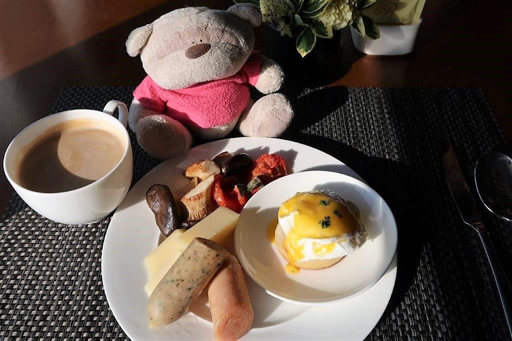 Kate enjoying her breakfast at Hilton Busan