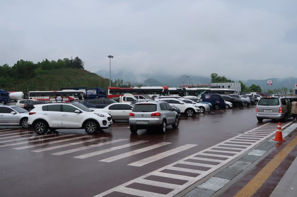 Ample Parking Space at South Korea Rest Stop