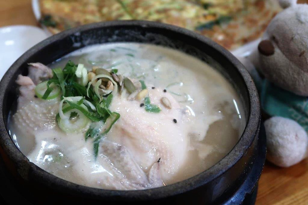 Tosokchon Samgyetang Korean Chicken Ginseng Soup