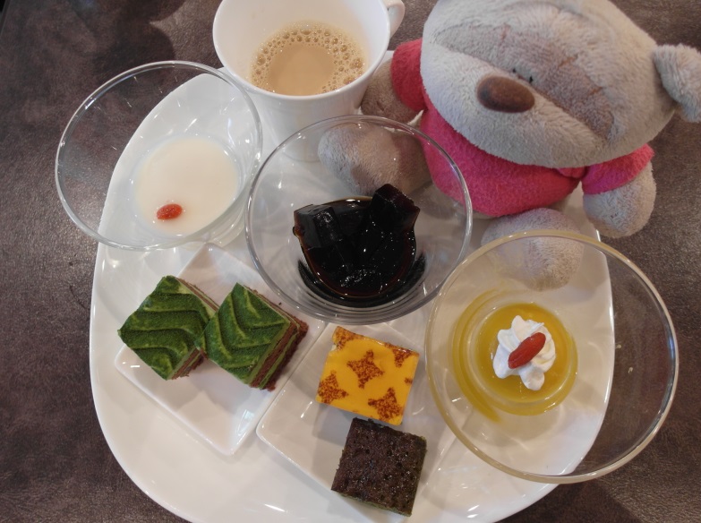 Dessert spread at Konansou Fuji Kawaguchiko Buffet Breakfast