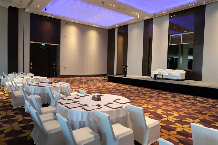 Inside Vembanad Ballroom Lulu International Convention Centre Bolgatty Kochi