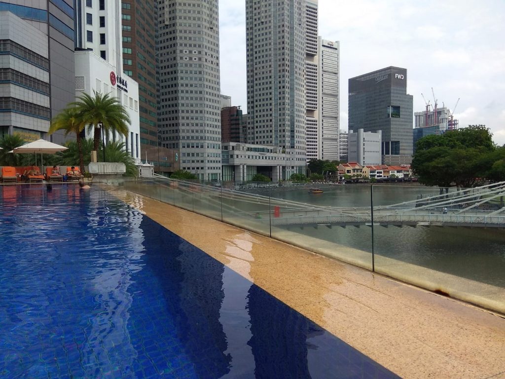 Swimming pool of the Fullerton Hotel Singapore