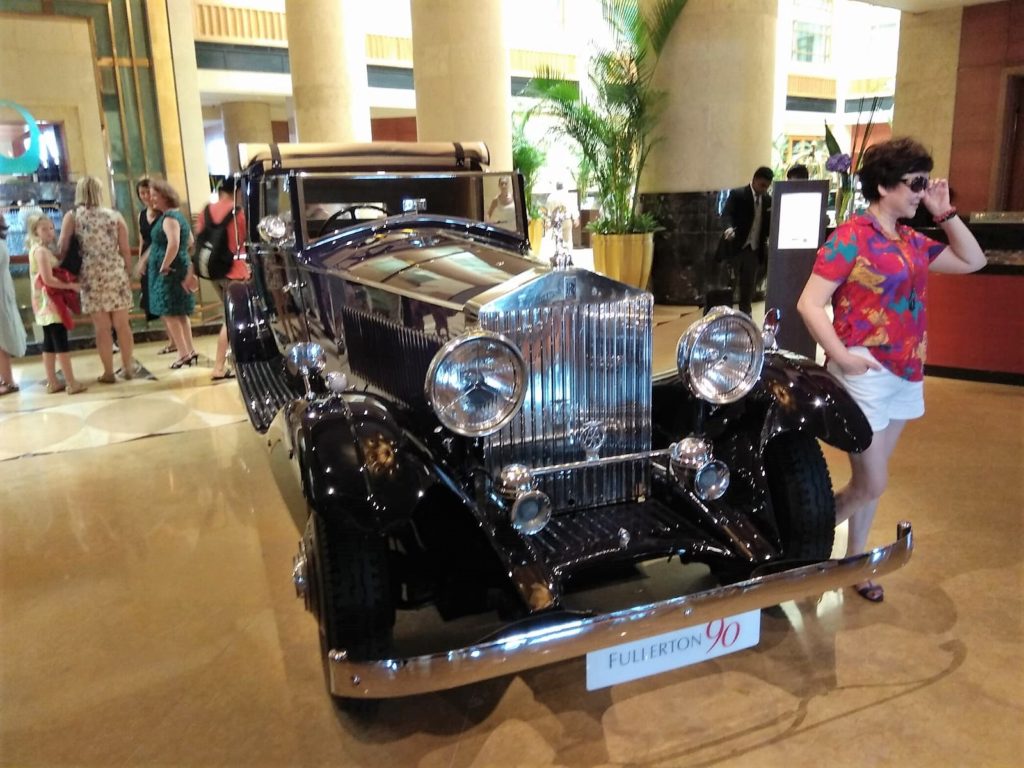 The Rolls-Royce Phantom II (Lobby of the Fullerton Hotel Singapore)