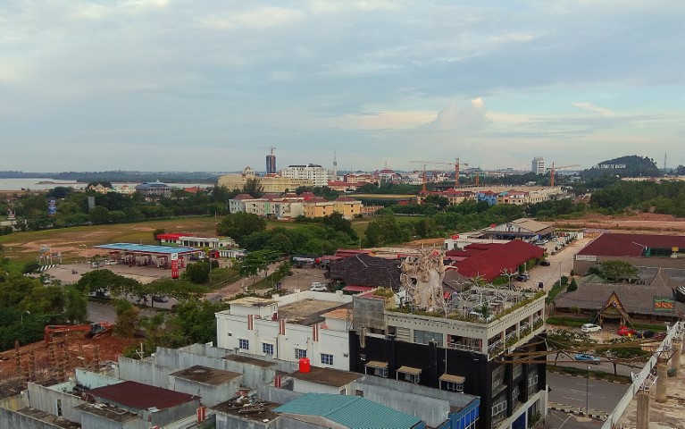 Unblocked views from Sky 8 Rooftop Bar Sahid Batam Center