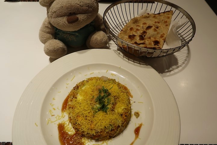 Traditional Indian "Rojak" with Cheese Naan at Hotel Radisson Blu Taj Palato Restaurant