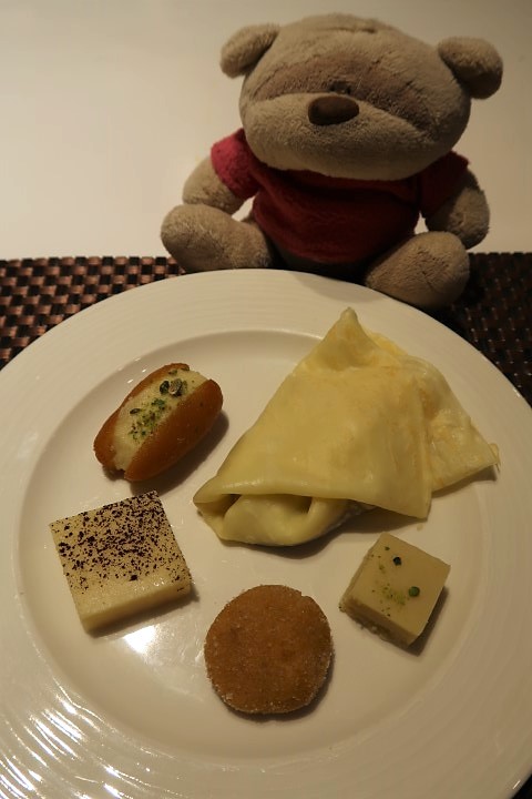 Kate's dessert selection at Hotel Radisson Blu Agra Taj East Gate Palato Restaurant Buffet Dinner