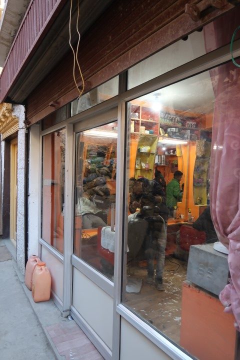 Entrance of Shashi Beauty Salon (Ladakh Leh) in Leh Market as recommended by concierge of the Grand Dragon Ladakh Hotel