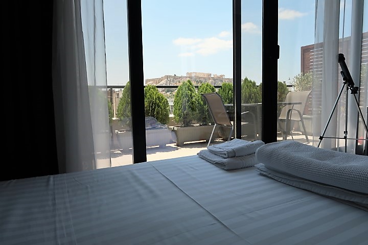 With views of Acropolis right from our bedroom!