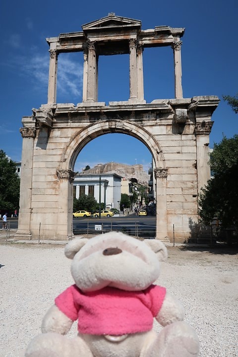 2bearbear at Hadrian's Gate, next to Olympieion Athens