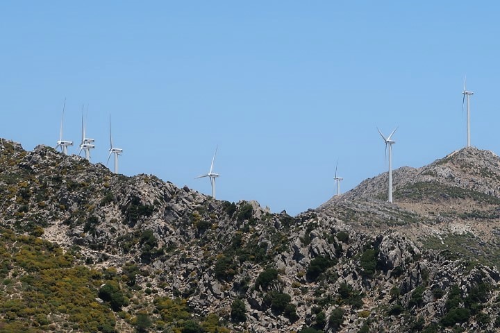 Meets the new windmills of Naxos
