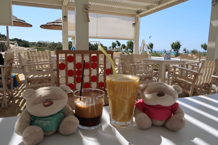 2bearbear chilling at Victoria Cafe - Mikri Vigla Beach Naxos
