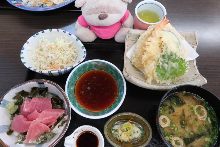 Ladies Lunch Set どん家 at Daiso Nago