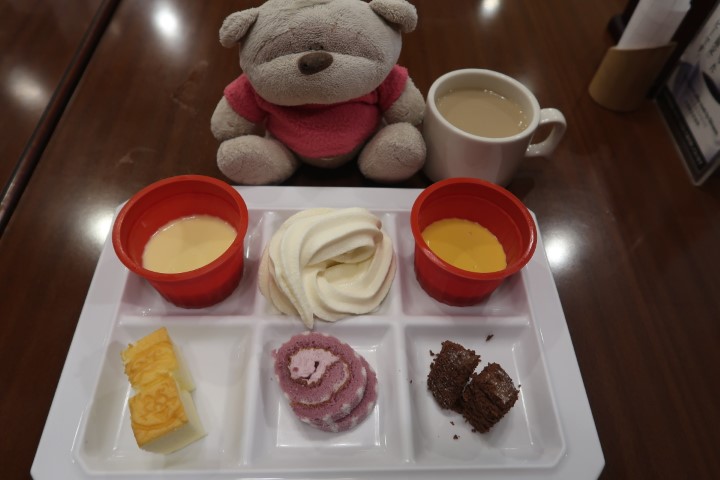 Desserts at Karakara Okinawan Buffet