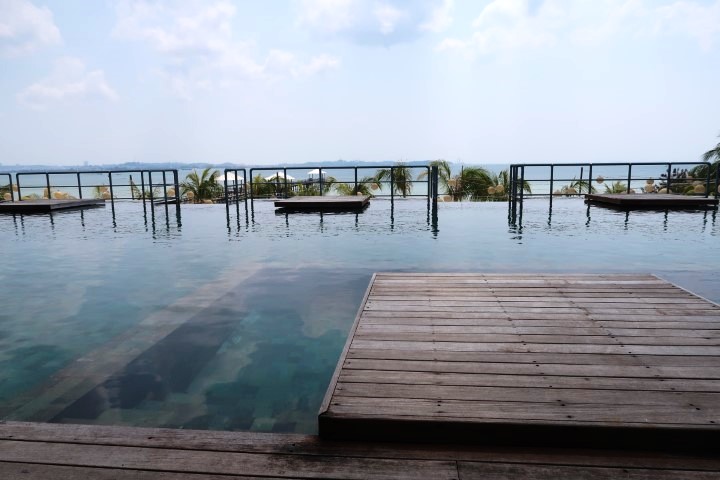 Main Swimming Pool of Montigo Resorts Batam