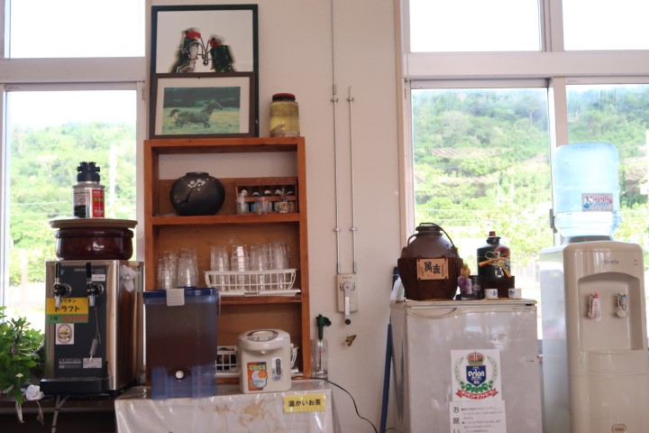 Self service water and tea at 味華海鮮食堂 Okinawa Henza Island