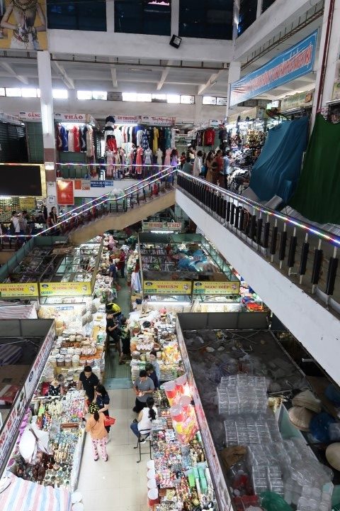 Han Market Da Nang (Dried Goods @ Level 1 and Shoes/Bags/Dress Shopping at Level 2!)