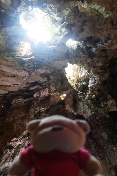2bearbear at Huyen Khong Cave of The Marble Mountains Da Nang