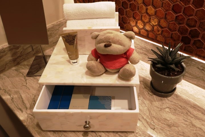 Bathroom amenities at Atlantis Dubai King Room