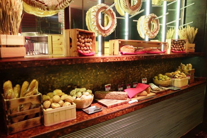 Fresh rolls of bread at Saffron Restaurant Atlantis Dubai