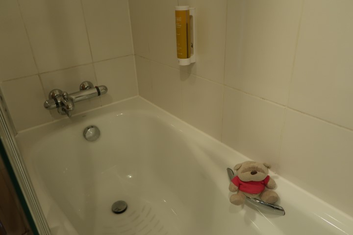 Premier Inn Dubai International Airport Hotel Room with Bath Tub