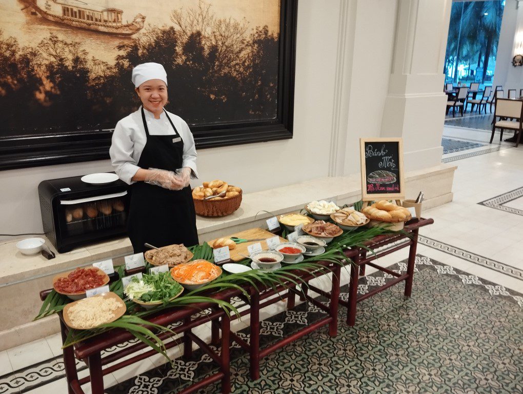 Vinpearl Resort & Spa Phu Quoc Buffet Breakfast at Seashell Restaurant - Banh Mi Live Station