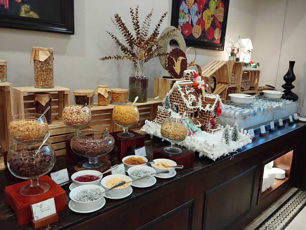 Vinpearl Resort & Spa Phu Quoc Buffet Breakfast at Seashell Restaurant - Cereals