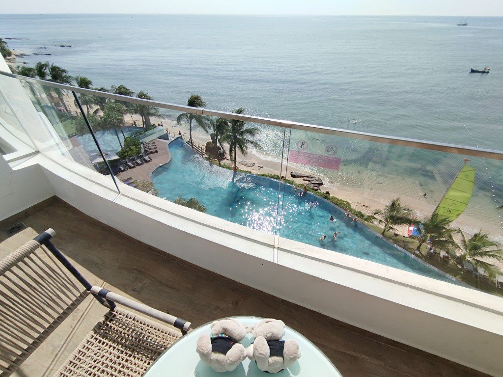 2bearbear suntanning at Premium Ocean View Room of Seashells Phu Quoc Hotel & Spa Review